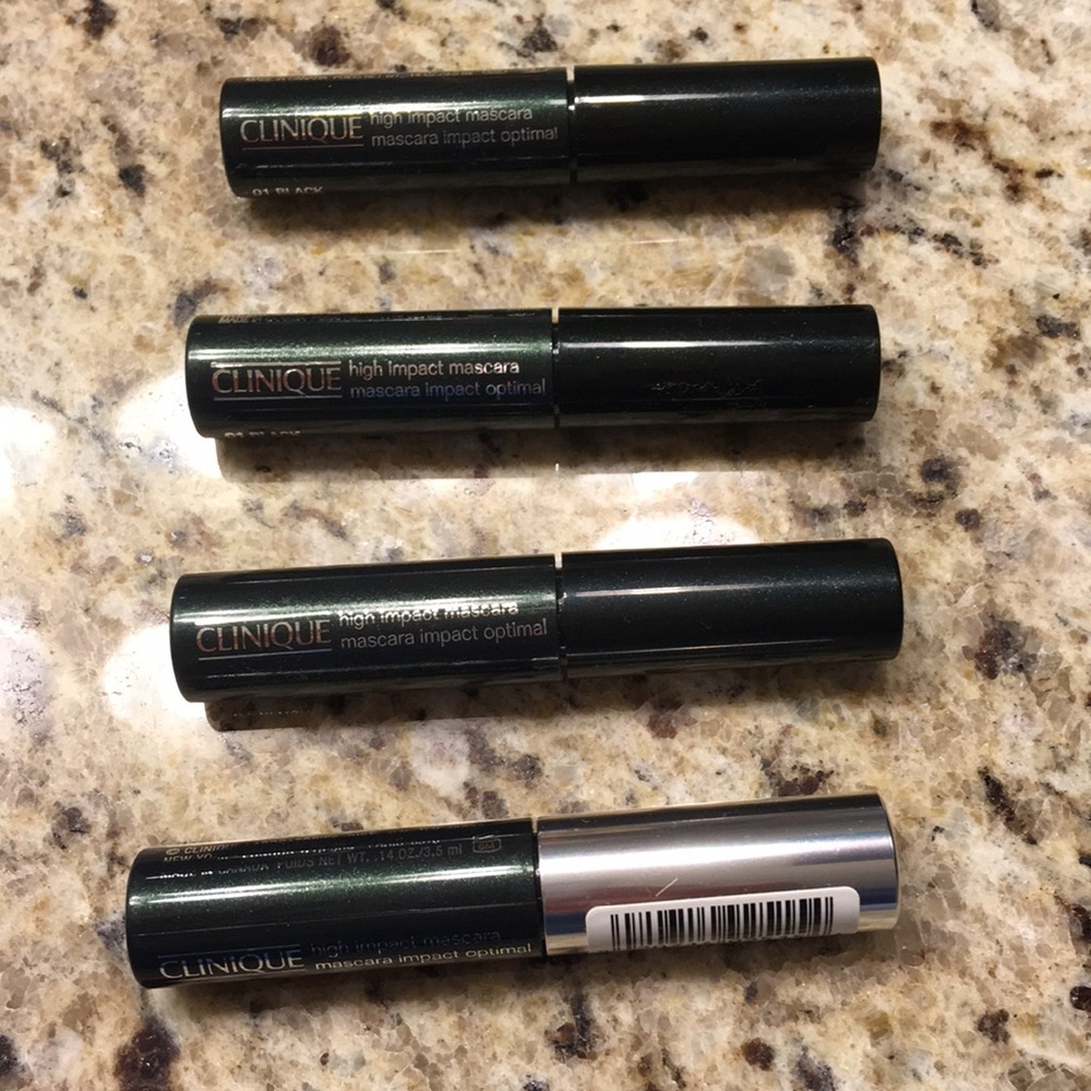 Clinique high impact black mascara. 3.5ml/.14 Oz.